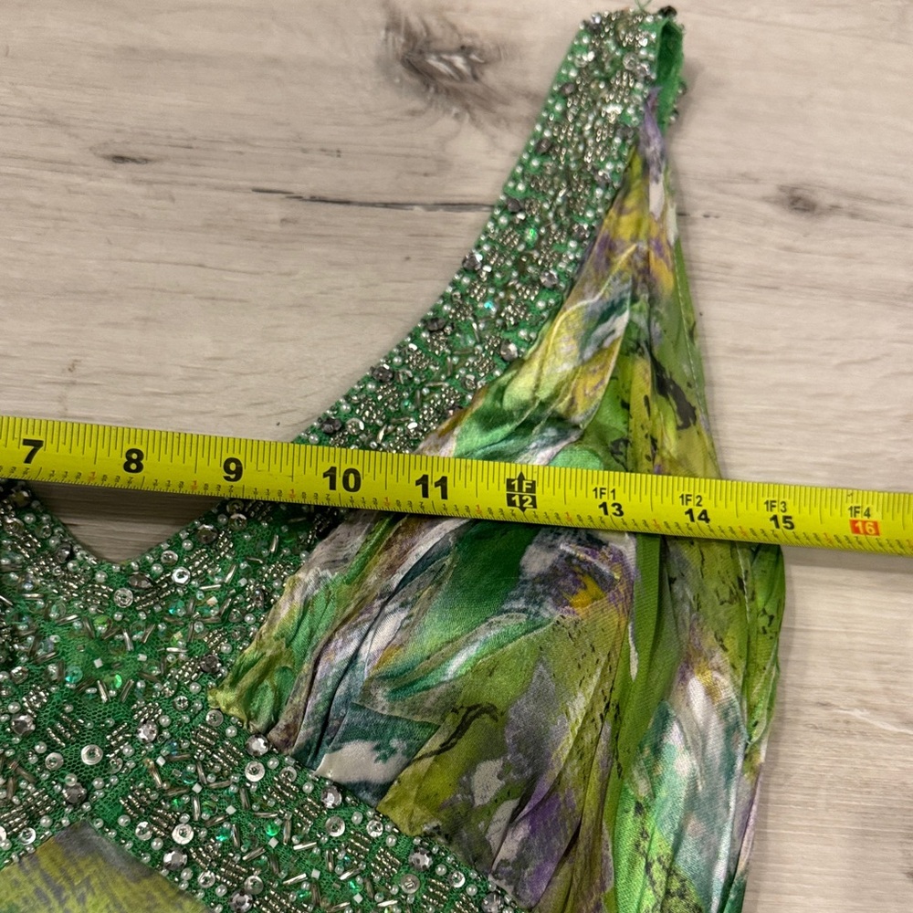 Elegant vintage Silk handmade lined beaded Sleeveless Dress with built in Bra. - Picture 10 of 13